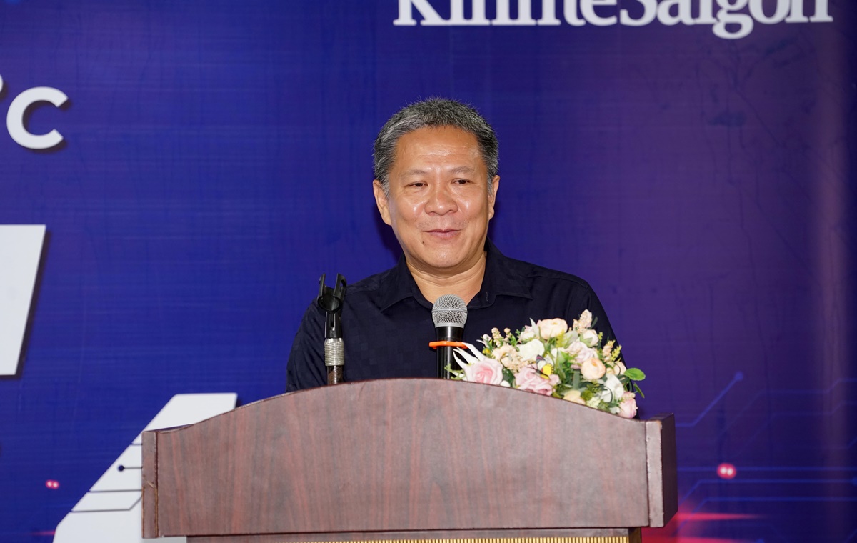 Nhà báo Trần Anh Hùng – Tổng biên tập Thời báo Kinh tế Sài Gòn